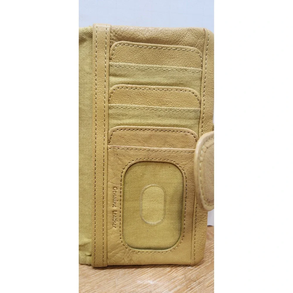 Fossil Long Live Vintage Yellow Leather Bifold Clutch Wallet Heart Key Charm